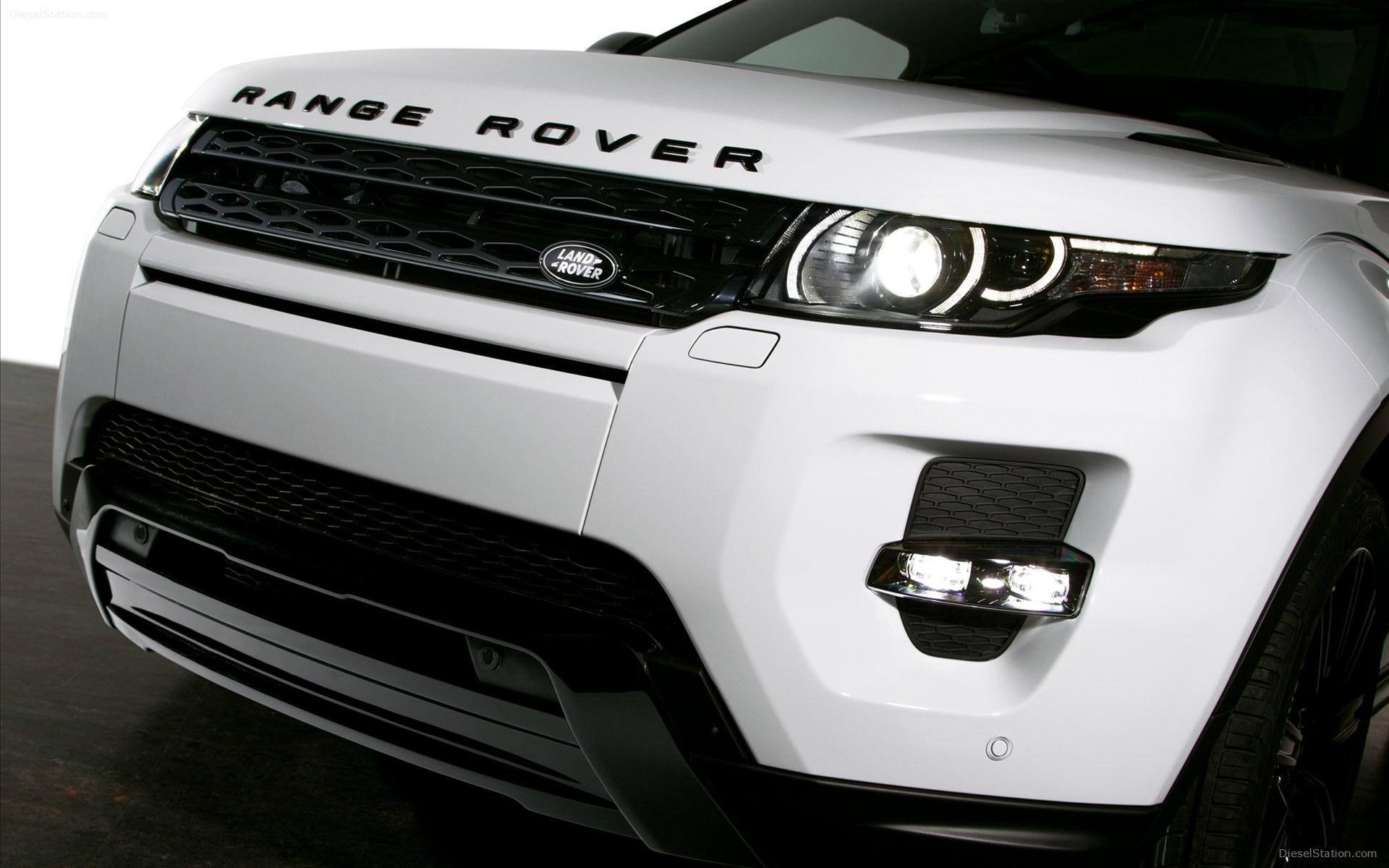 Land Rover Evoque Black Design Pack 2014